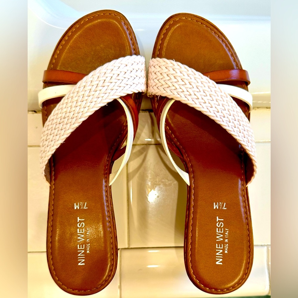 Nine West Sandals!/“Beach House”/Made in Italy! White/tan/size-7.5